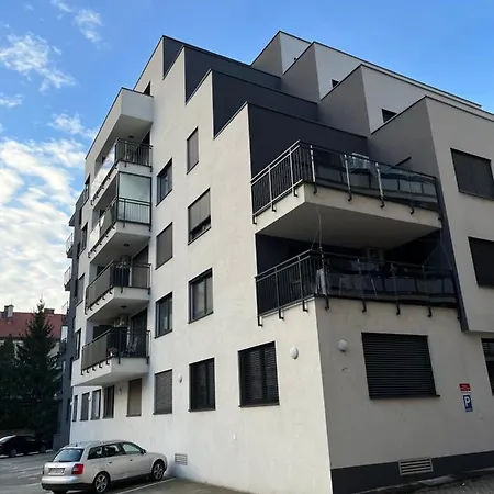 Elegant Escape Ii - Centre & Free Parking Bratislava