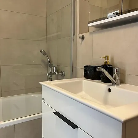 Elegant Escape Ii - Centre & Free Parking