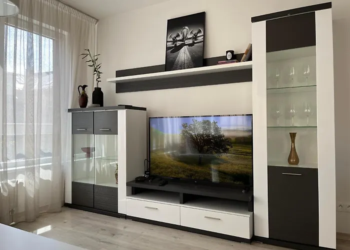 Elegant Escape Ii - Centre & Free Parking Appartement Bratislava