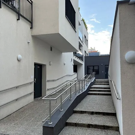 公寓 Elegant Escape Ii - Centre & Free Parking 布拉迪斯拉发